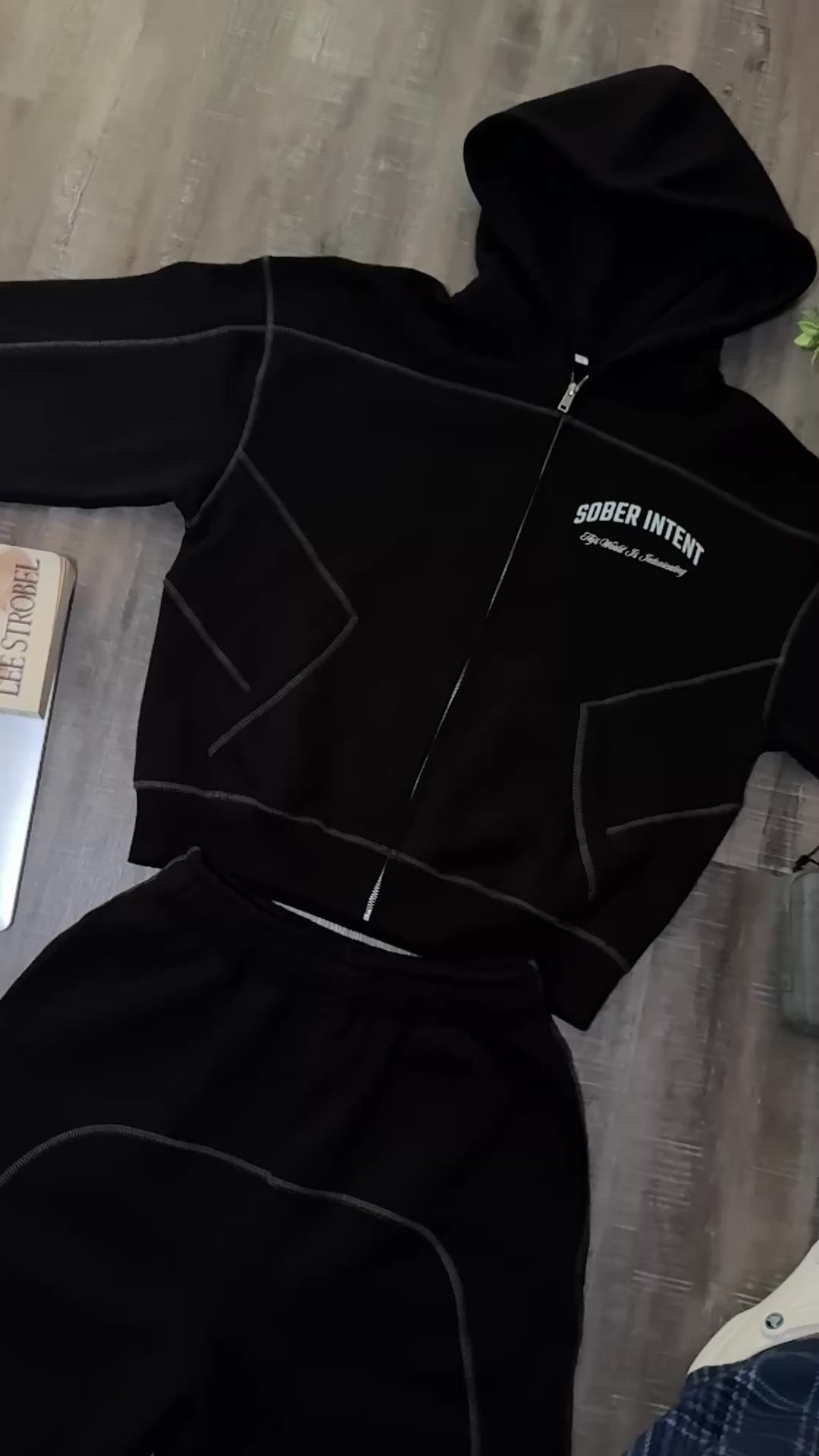 "SOBER INTENT" BOXY CONTRAST STITCH ZIP UP HOODIE